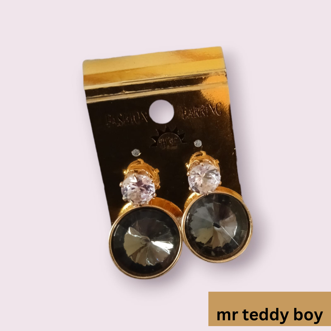 circular studded earrings-mr teddy boy